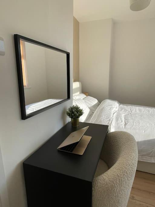 Apartment Whole House Modern Two Bedroom In - Free Parking Newcastle upon Tyne
